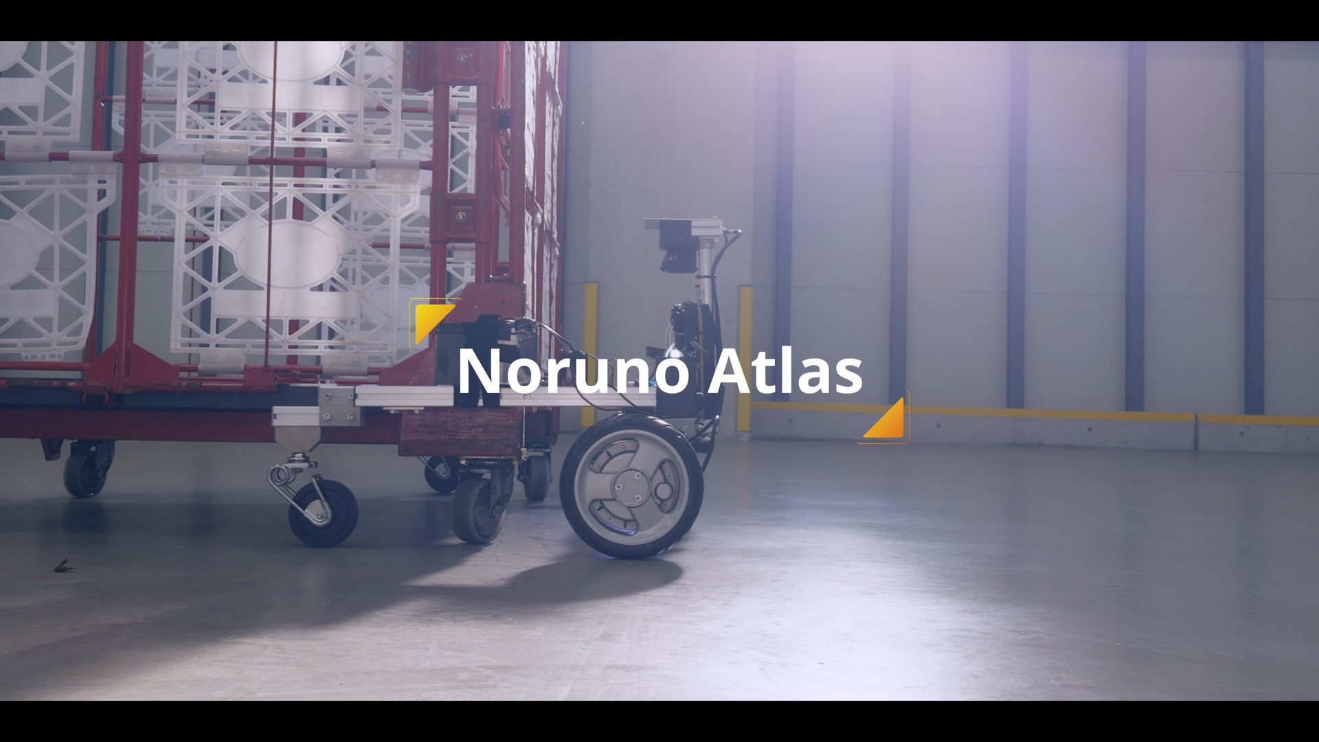 Noruno Atlasの前輪・センサー部分のクローズアップ（クリックで拡大）